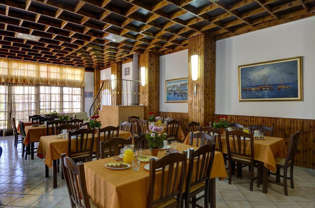 Izela Hotel Кала-Нера Екстер'єр фото